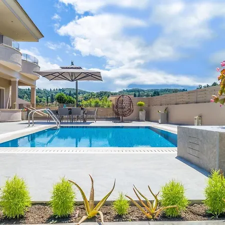 Villa Luxury Matzourana By Posarellivillas