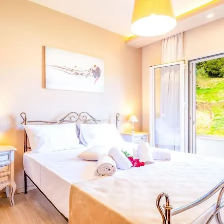 Luxury Matzourana By Posarellivillas Villa